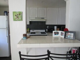66 Chorro St in San Luis Obispo, CA - Building Photo