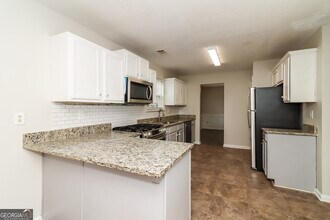 17 Freedom Ct in Dallas, GA - Building Photo - Building Photo