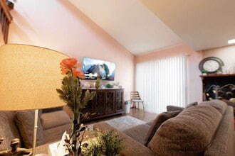 5200 Villa View Dr in Farmington, NM - Building Photo - Building Photo