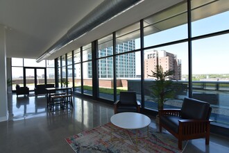 3804 N Broadway St, Unit 2N in Chicago, IL - Building Photo - Building Photo