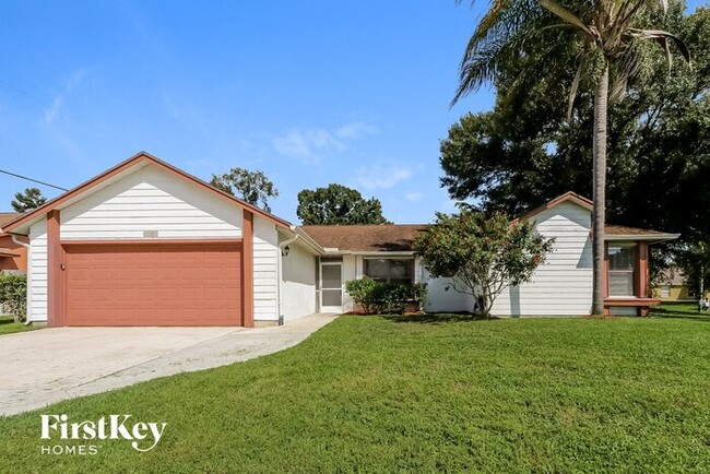 1401 SW Sudder Ave in Port St. Lucie, FL - Building Photo - Building Photo