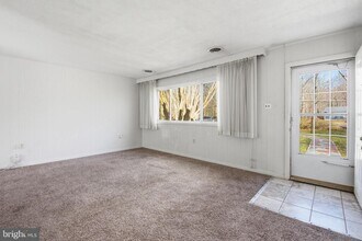 1469 Cedarhurst Rd in Shady Side, MD - Building Photo - Building Photo