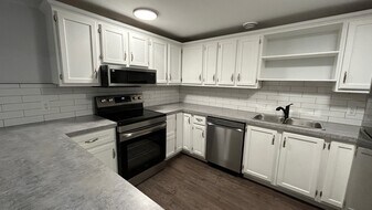 4121-4145 45 Ave in Bonnyville, AB - Building Photo