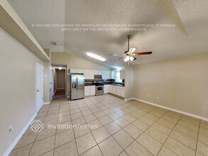 11728 Lynn Brook Cir in Seffner, FL - Foto de edificio - Building Photo