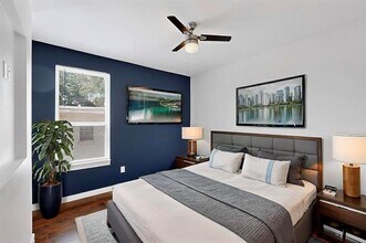 800 S Welch St in Denton, TX - Building Photo - Building Photo