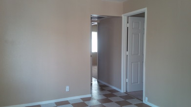 2539-2545 Valley St in Las Vegas, NV - Building Photo - Other