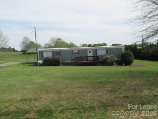 3487 Avery Rd in Lincolnton, NC - Foto de edificio - Building Photo