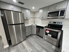 21260 Brinson Ave in Port Charlotte, FL - Building Photo