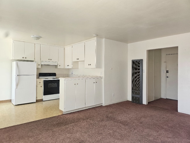 property at 1025 N Madison St