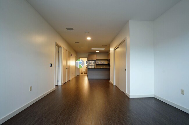 400 Langley Rd in Newton, MA - Building Photo - Building Photo