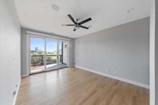 650 N Morgan St in Chicago, IL - Building Photo