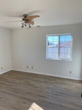 13902 Glenn Dr in Whittier, CA - Foto de edificio - Building Photo