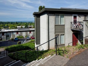 Maple Tree Apartments in Tigard, OR - Building Photo - Building Photo