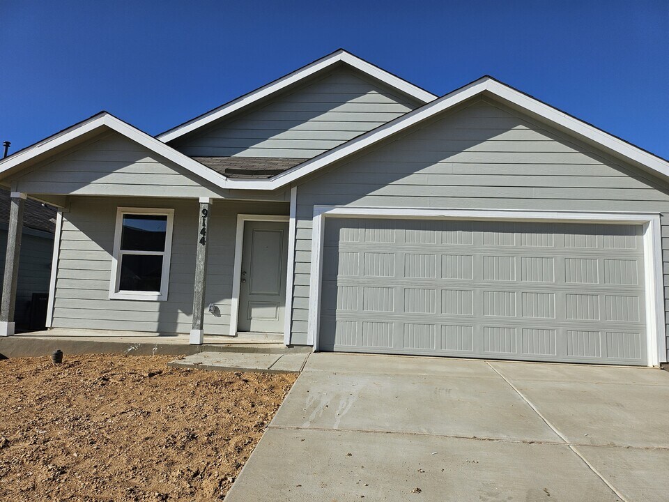 9144 Luciano Rdg in New Berlin, TX - Building Photo