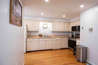 167 South St in Northampton, MA - Building Photo - Building Photo