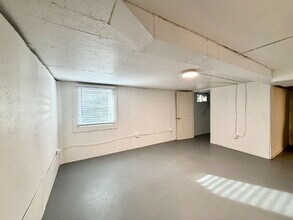 8133 SE Beech Ave in Portland, OR - Building Photo - Building Photo