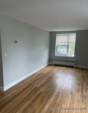 346 Union St, Unit 5 in Rockland, MA - Foto de edificio - Building Photo