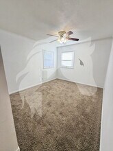 1214 S Washington St in Enid, OK - Foto de edificio - Building Photo