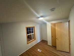 3 Row A Way in Troy, NY - Building Photo - Building Photo