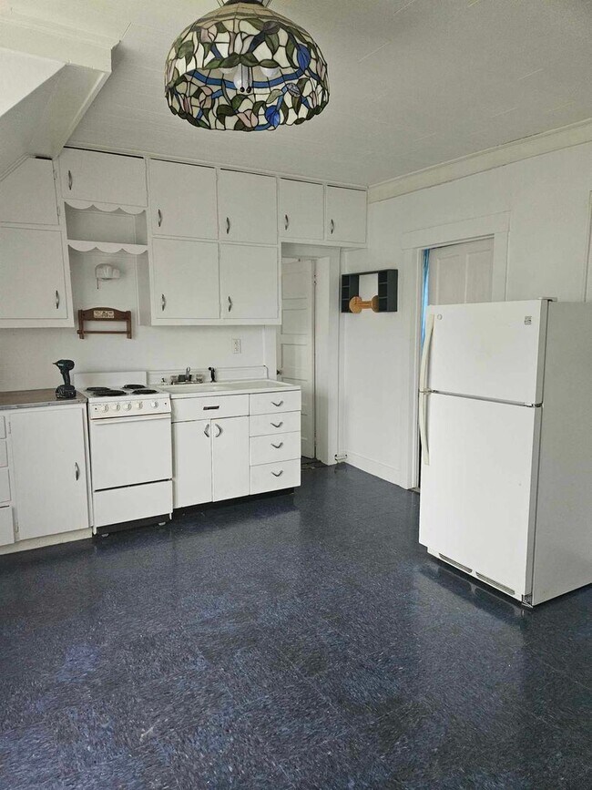 49 S Main St, Unit C in Randolph, VT - Building Photo - Building Photo