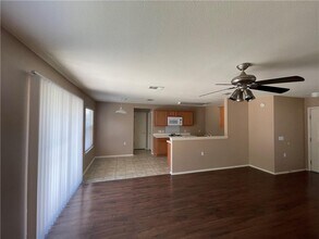 5313 Hutchinson Dr in Austin, TX - Building Photo - Building Photo