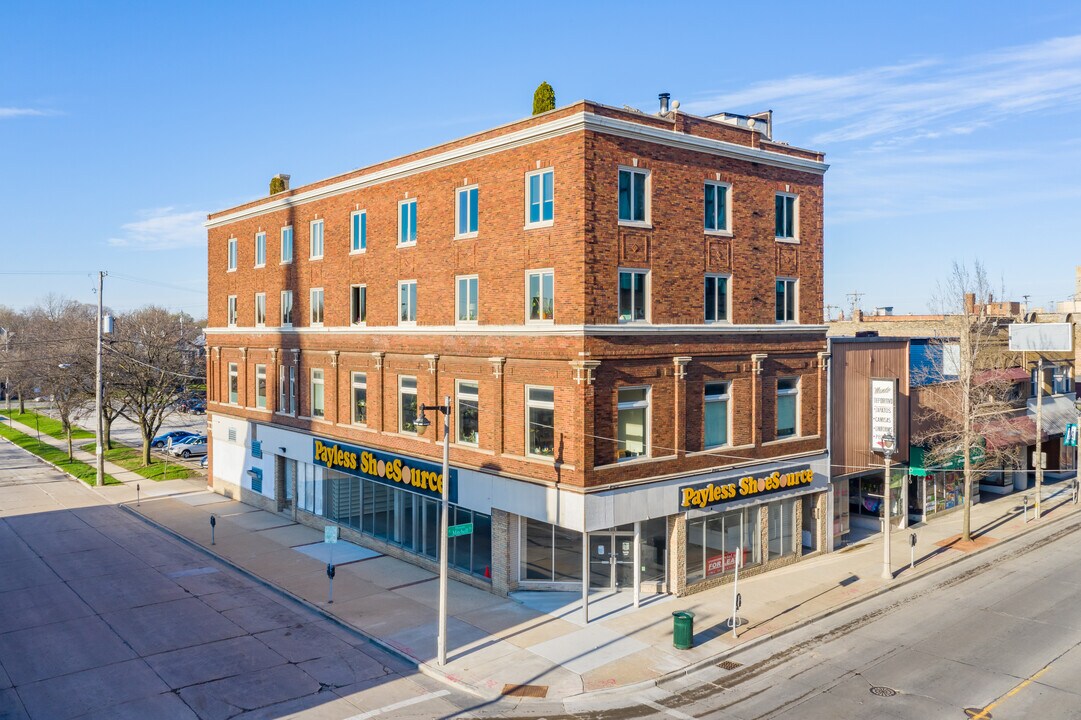 1003 W Historic Mitchell St in Milwaukee, WI - Building Photo