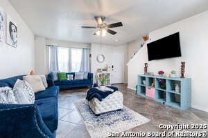 8936 Dakota Run in Converse, TX - Foto de edificio - Building Photo