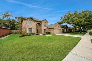 1024 Glenview Dr in Pearland, TX - Building Photo