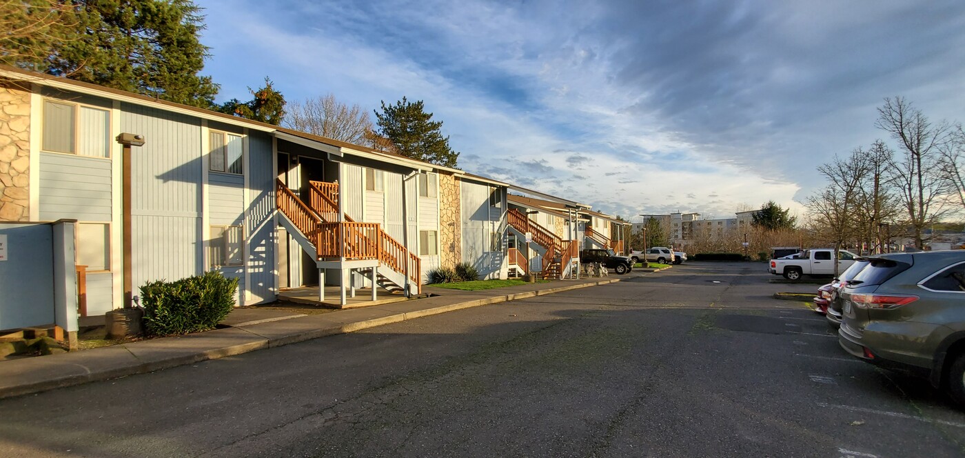 Venture Terrace in Beaverton, OR - Building Photo