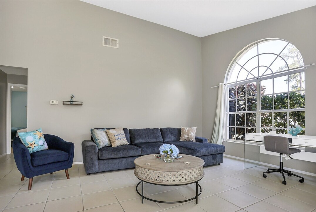 4716 Windwood Dr-Unit -ID1248391P in Kissimmee, FL - Foto de edificio