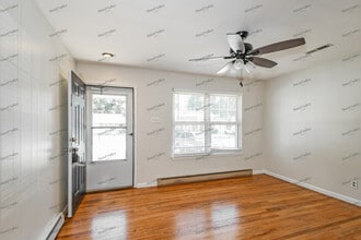 1245 Bal Harbor Dr in Arnold, MO - Building Photo - Building Photo