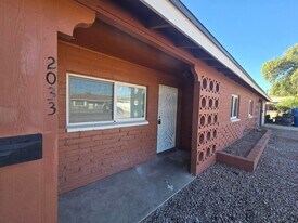 2033 E Lemon St in Tempe, AZ - Building Photo