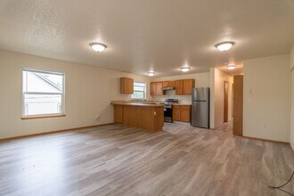 508 NE Graham St in Portland, OR - Building Photo - Building Photo