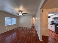 700 E Airport Blvd in Sanford, FL - Building Photo - Building Photo