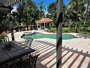 11081 SW 30th Ct in Davie, FL - Building Photo - Building Photo