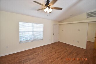 38927 Carr Dr in Zephyrhills, FL - Building Photo - Building Photo