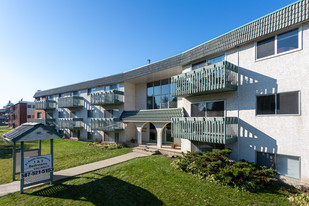 EL PRADO Apartments