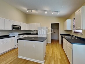 10278 Brushfield Ln in Fishers, IN - Building Photo - Building Photo