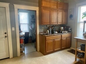 2320 Monroe St NE in Minneapolis, MN - Building Photo - Building Photo