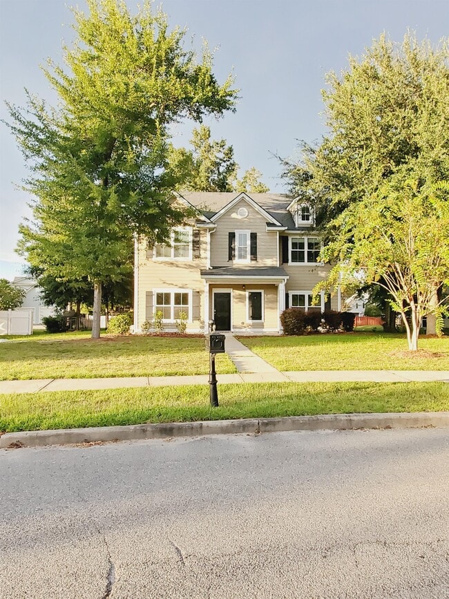 property at 21 Hill Rd