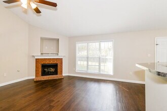 7892 Jane Ayre Dr in Southaven, MS - Building Photo - Building Photo