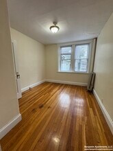 5 Barrows St, Unit 4a in Boston, MA - Foto de edificio - Building Photo