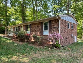 2890 Beta St in Pfafftown, NC - Building Photo - Building Photo