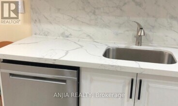 20 Colinayre Crescent in Toronto, ON - Building Photo - Building Photo