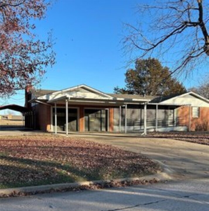 122 SE Morningside Ave in Bartlesville, OK - Building Photo