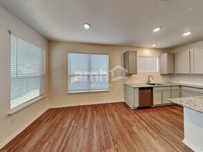 344 Aspen Waters in New Braunfels, TX - Foto de edificio - Building Photo