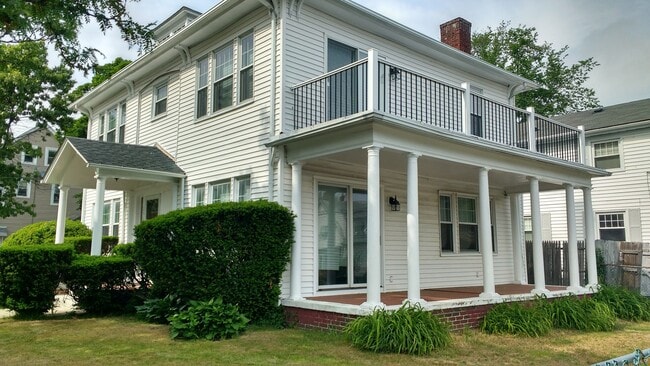 256 Niagara St in Providence, RI - Building Photo - Building Photo