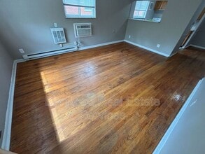 1616 Pelham Pl in Cincinnati, OH - Building Photo - Building Photo