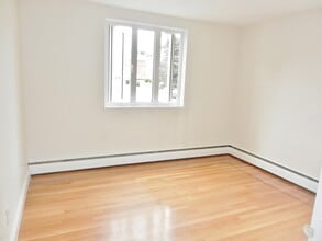 199 Lexington St, Unit #1 in Watertown, MA - Building Photo - Building Photo