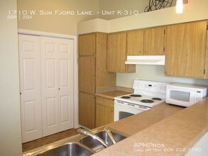 1710 W Sunn Fjord Ln-Unit -Unit K-310 in Bremerton, WA - Foto de edificio - Building Photo